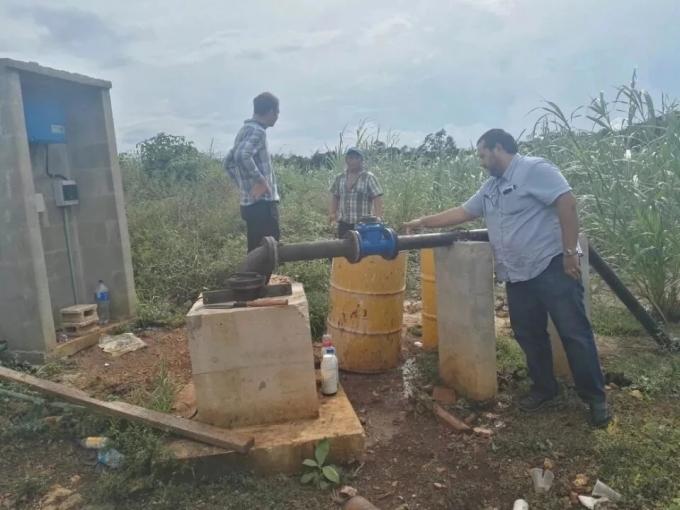 Regulador solar trifásico durable 380v 50hz de la bomba de 7,5 kilovatios con 3 años de garantía