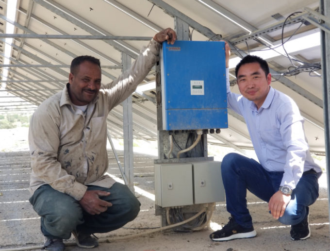 inversor solar de la bomba de 18.5kw Jntech, inversor solar híbrido IP65 del sistema eléctrico