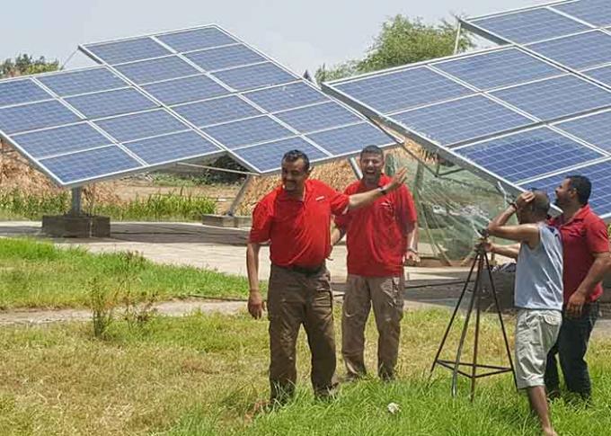 Inversor solar de la bomba del híbrido MPPT para conducir la bomba trifásica 10HP